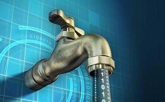 Сотрудник компании CrowdStrike сливал информацию хакерам